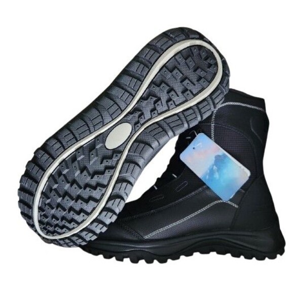 T9  Rockmark Men\'s Winter Boots Size 12 Waterproof  NEW without box Yeti Style main image 6